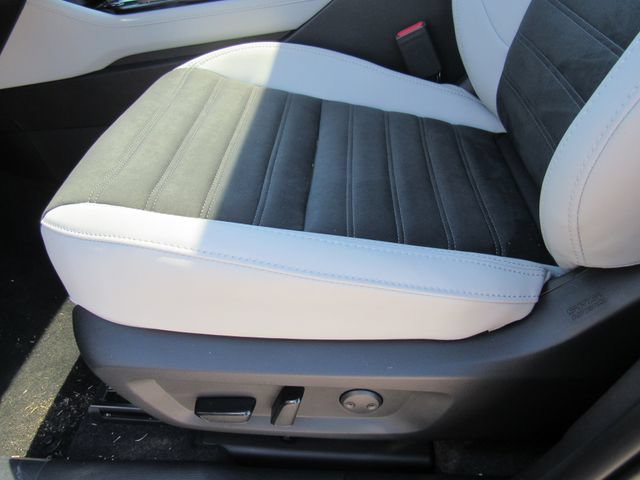 New 2026 Mitsubishi Outlander SE FWD image 23