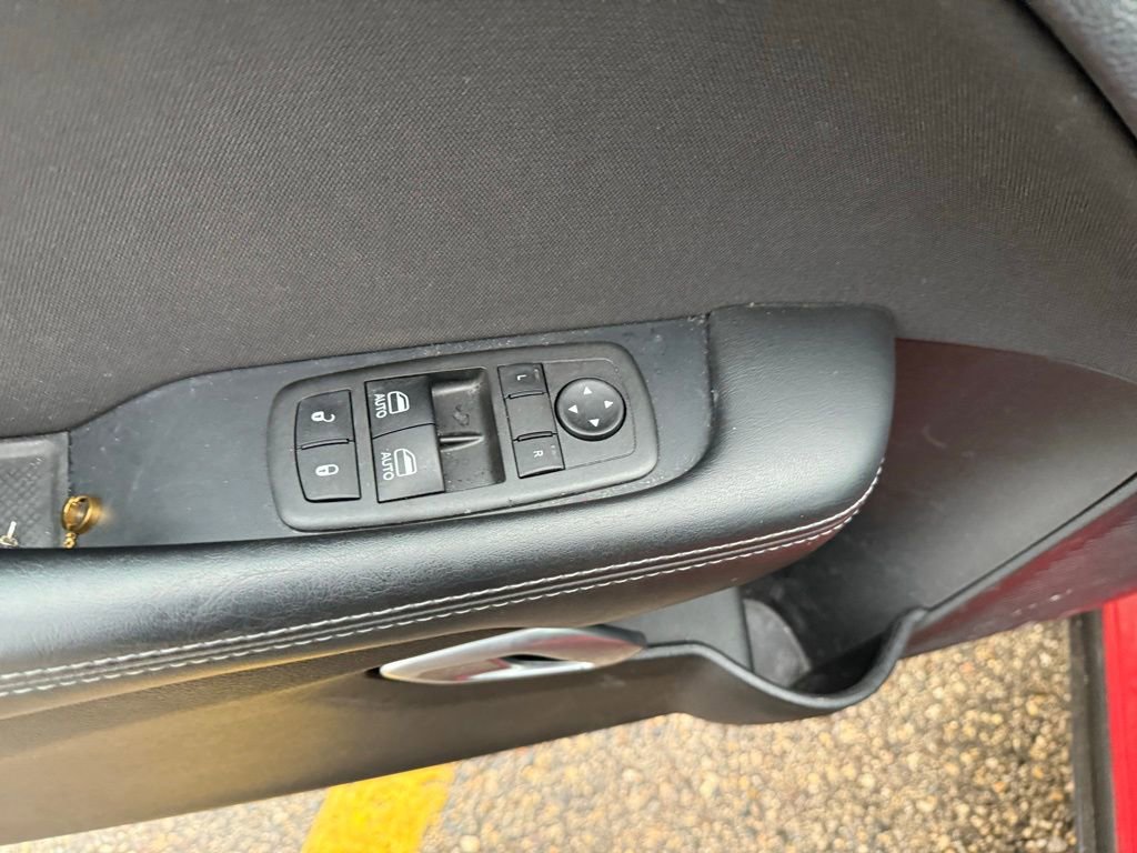 Used 2022 Dodge Challenger GT image 18