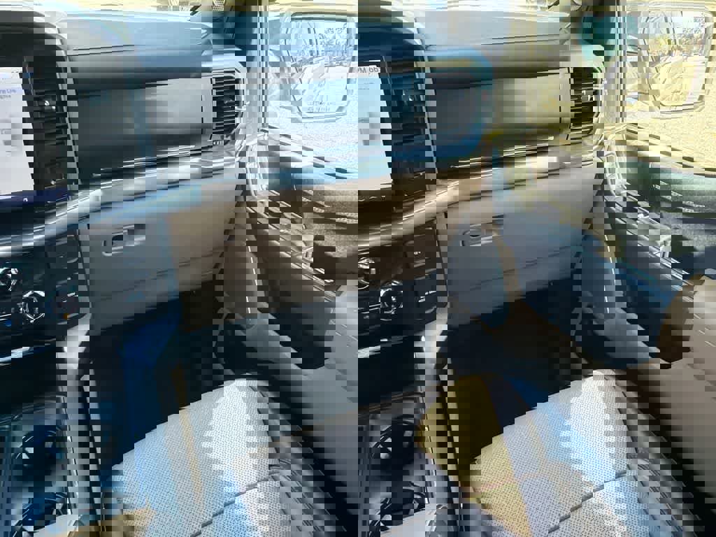 Certified 2021 Ford F150 Lariat w/ Equipment Group 502A High AWD/4WD image 20