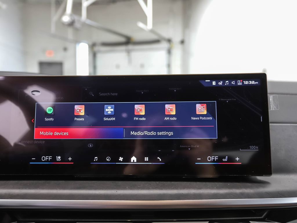 Used 2025 BMW X7 M60i image 16