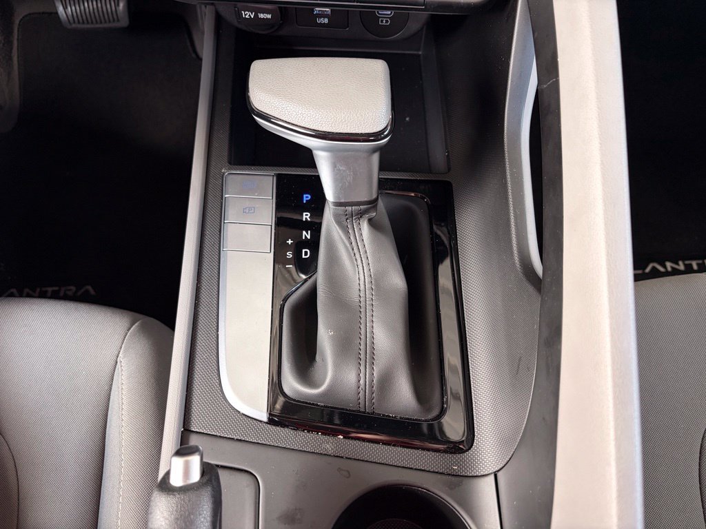 Used 2024 Hyundai Elantra SEL FWD image 26