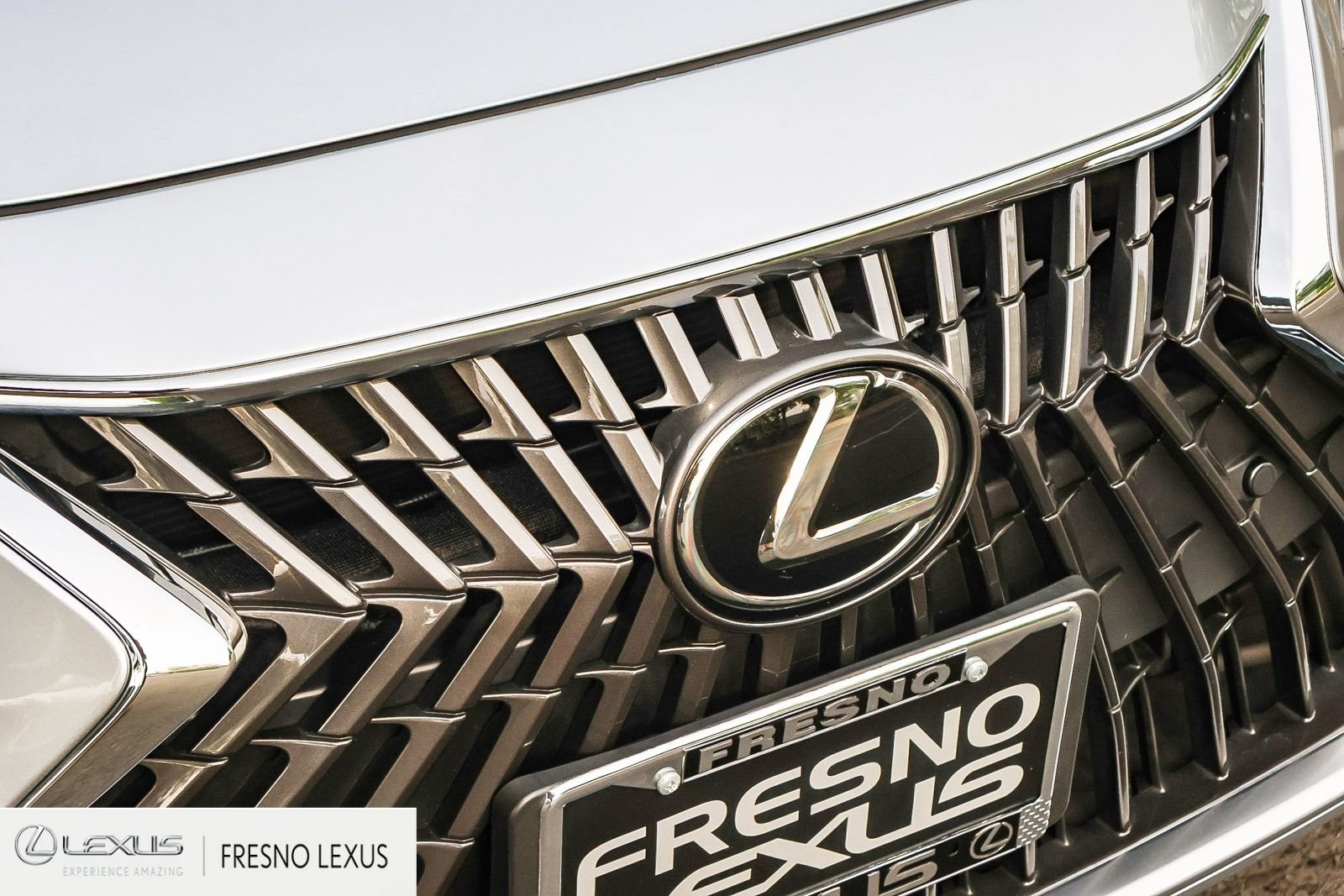 Certified 2024 Lexus ES 300h w/ Premium Package image 11