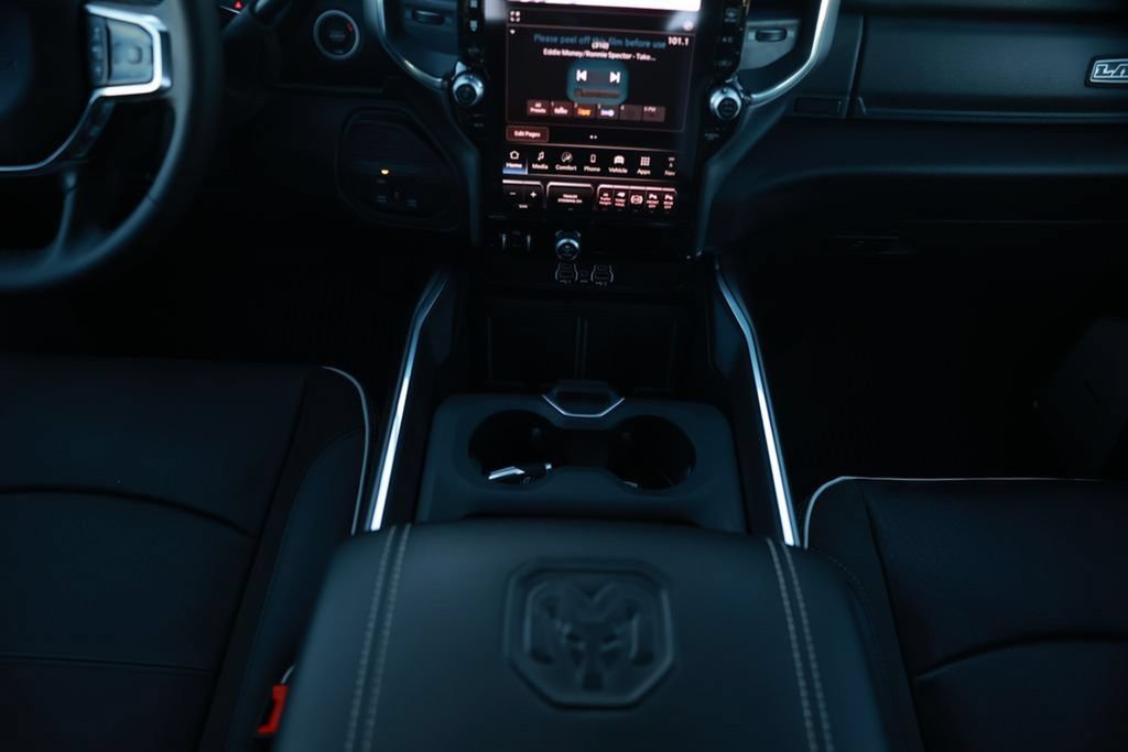 New 2026 RAM 3500 Laramie AWD/4WD image 27