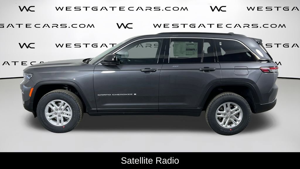 New 2025 Jeep Grand Cherokee Laredo image 5
