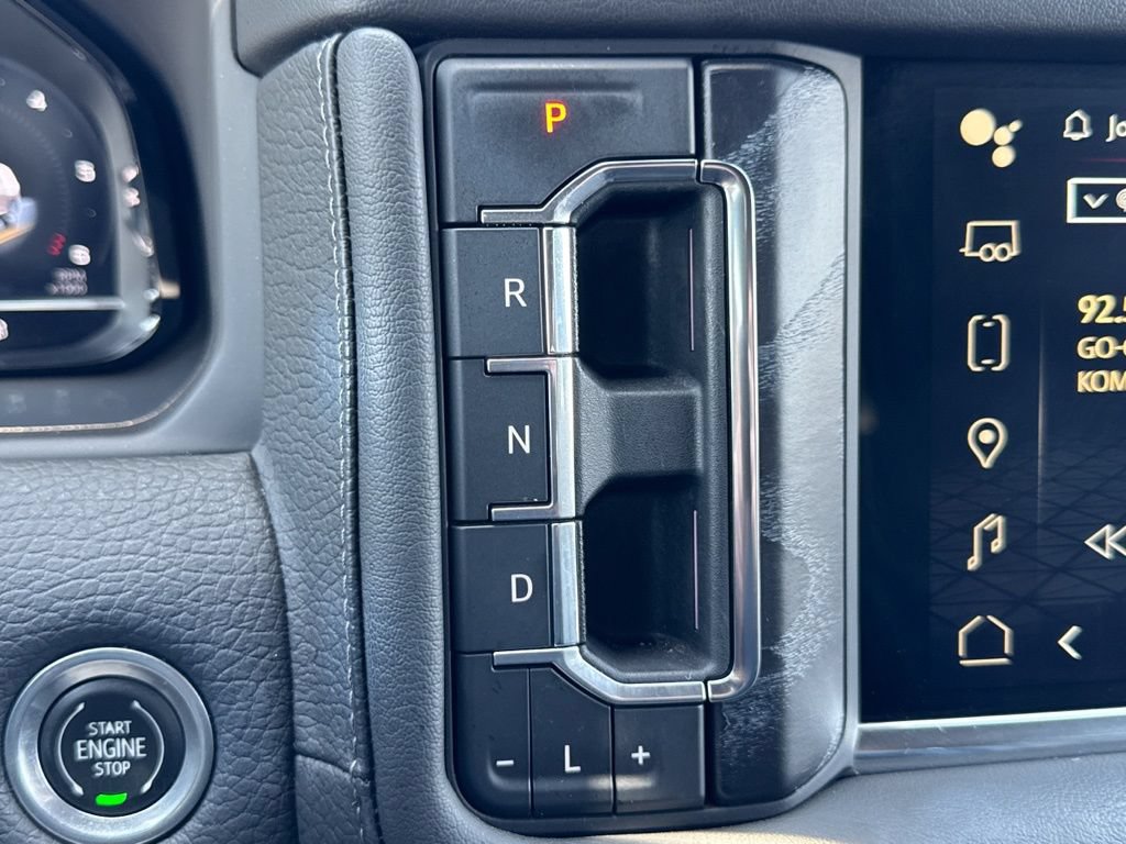 Used 2022 GMC Yukon Denali RWD image 11