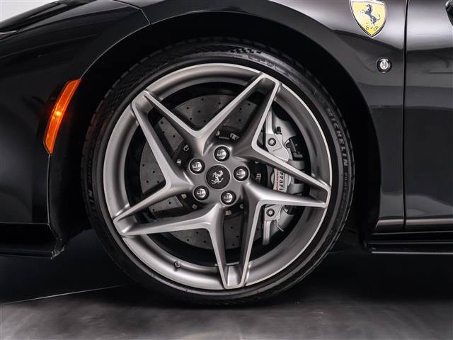 Used 2021 Ferrari F8 Tributo RWD image 20