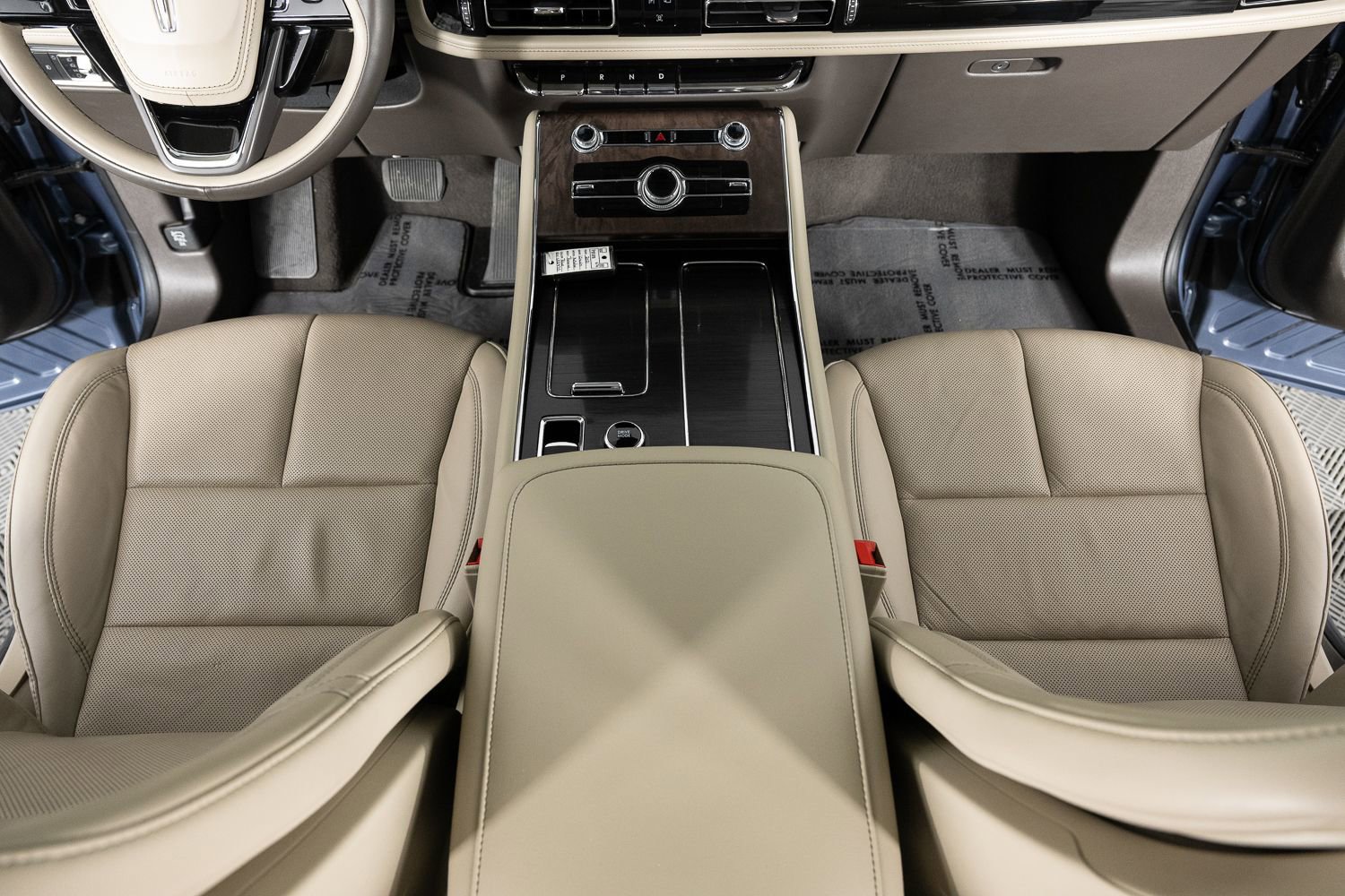 Used 2021 Lincoln Aviator Reserve w/ Class IV Trailer Tow Package image 40