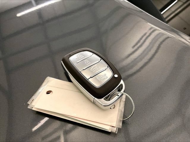 Used 2019 Hyundai Tucson Value AWD/4WD image 9