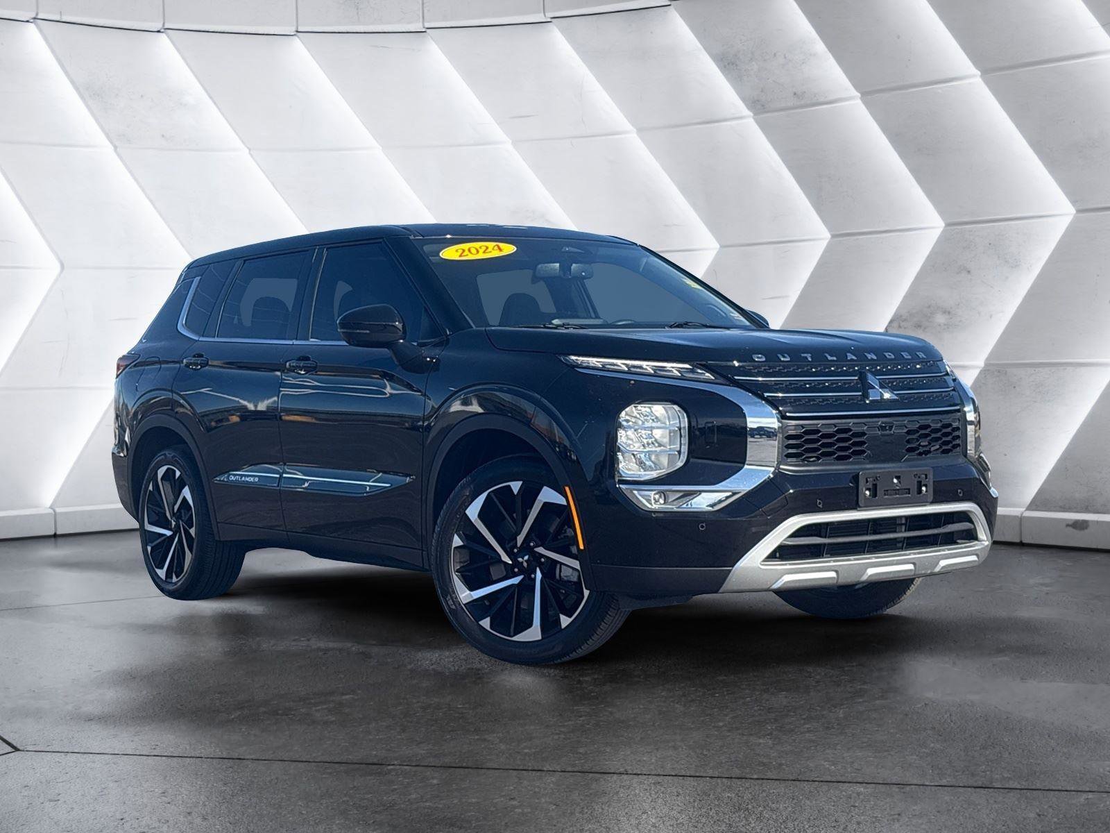 Used 2024 Mitsubishi Outlander SE