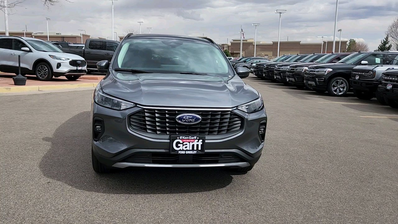 New 2025 Ford Escape PHEV image 7