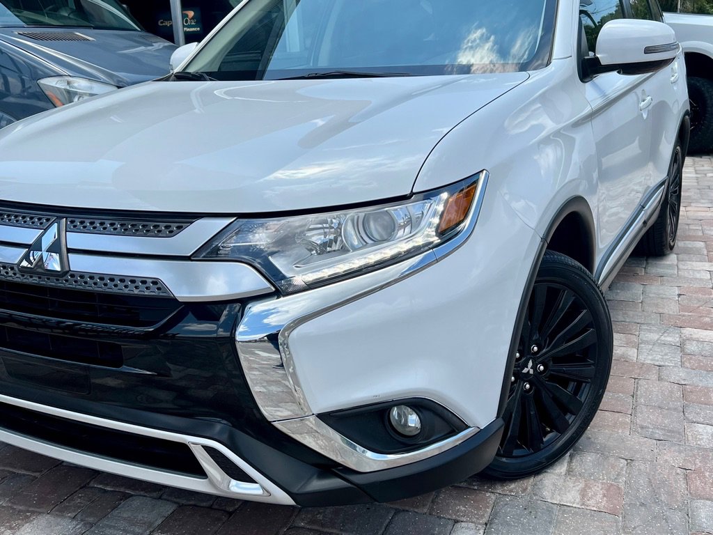 Used 2020 Mitsubishi Outlander SEL image 28