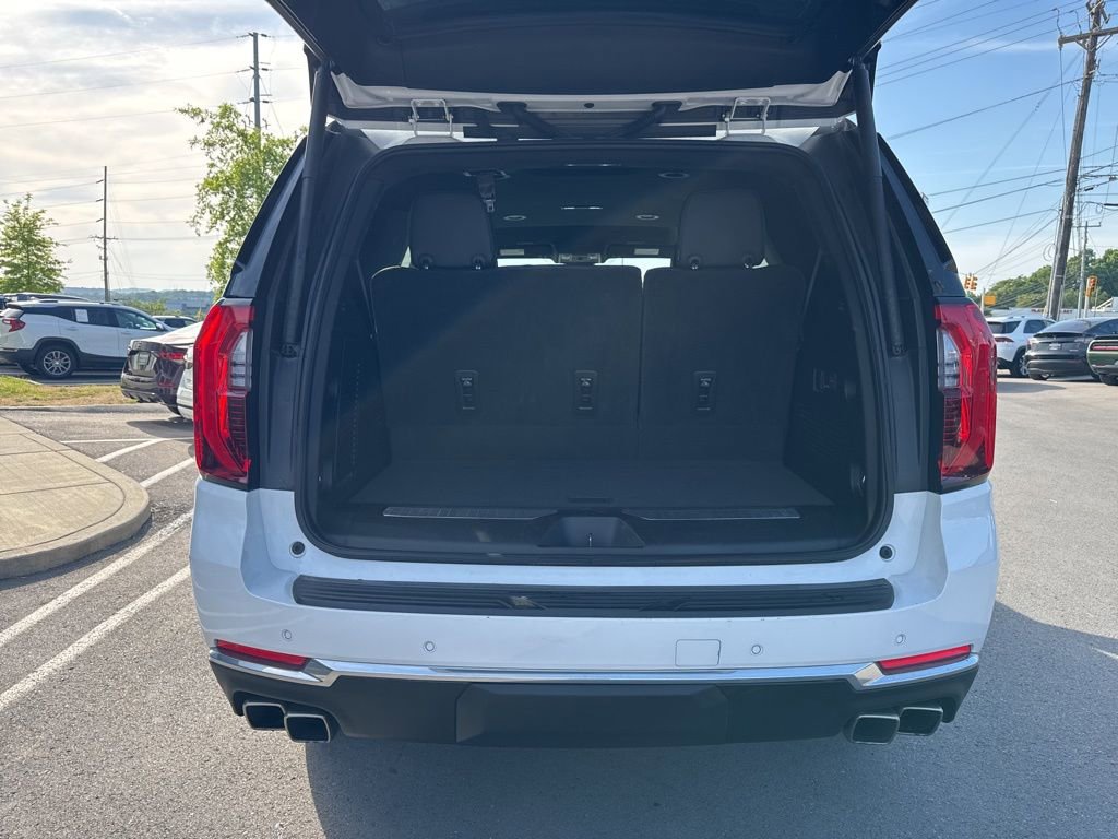 Used 2025 GMC Yukon Denali RWD image 27