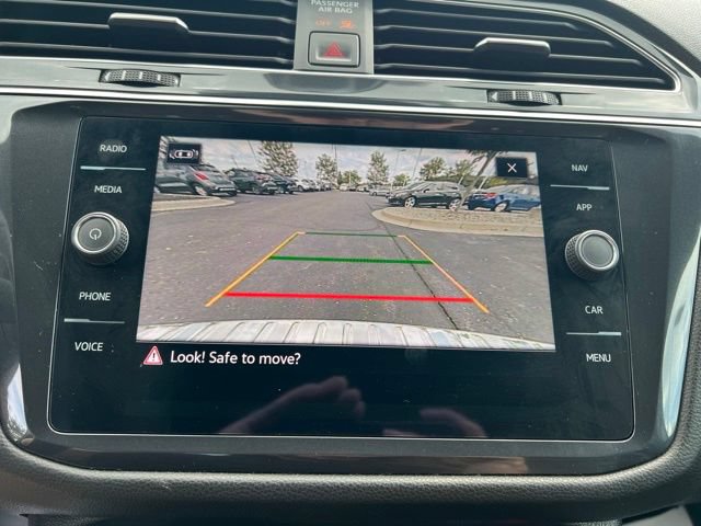 Used 2023 Volkswagen Tiguan SEL R-Line AWD/4WD image 19