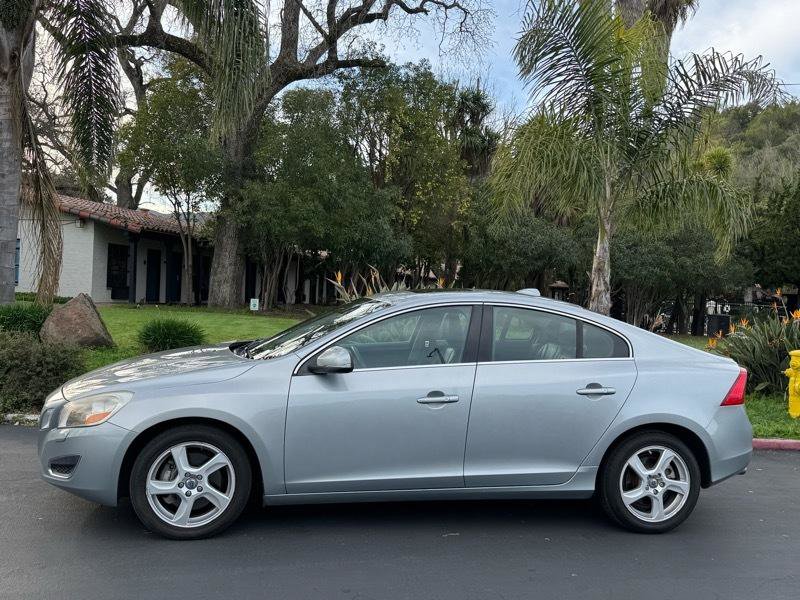 Used 2013 Volvo S60 T5 image 2
