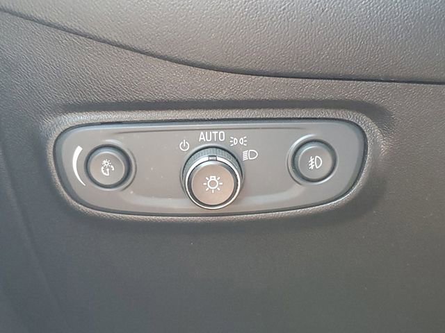 Used 2018 Chevrolet Equinox Premier AWD/4WD image 20