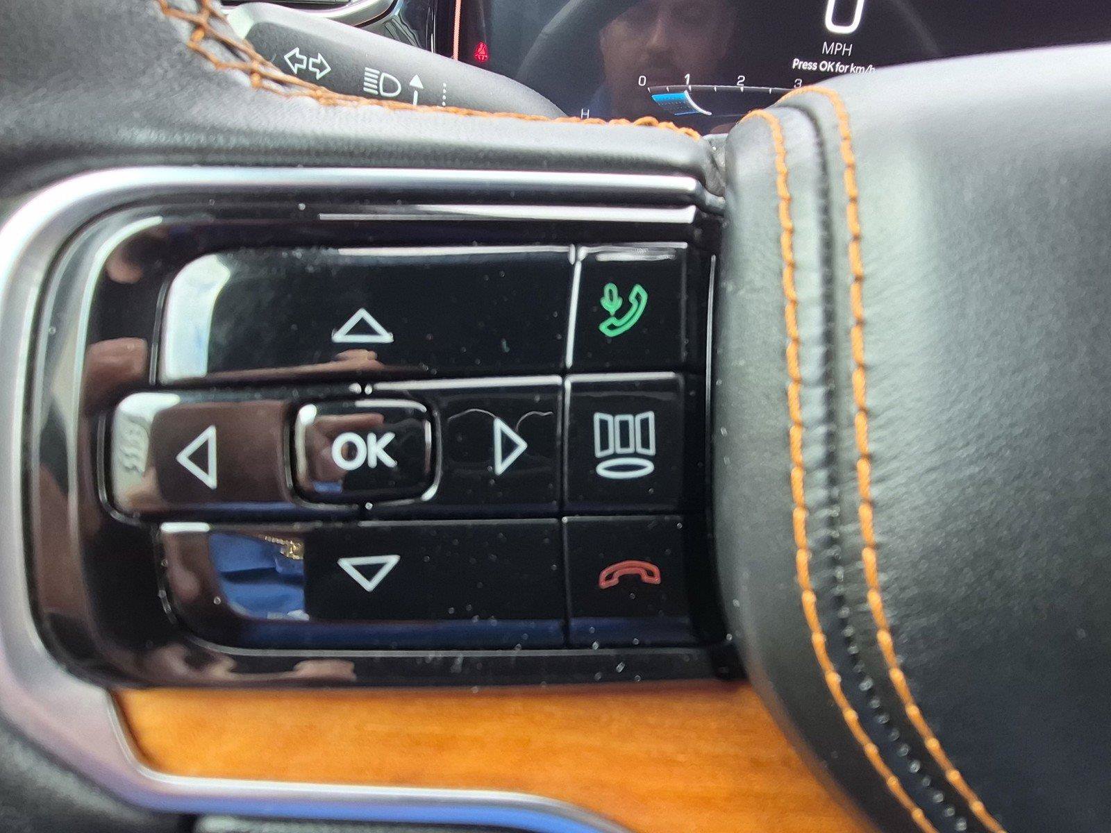 Certified 2024 Jeep Grand Wagoneer L Series III AWD/4WD image 28