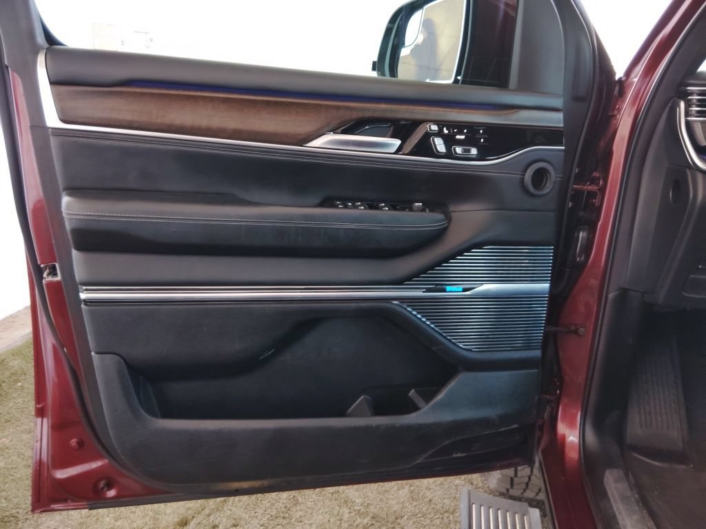 Used 2022 Jeep Grand Wagoneer Series I AWD/4WD image 22
