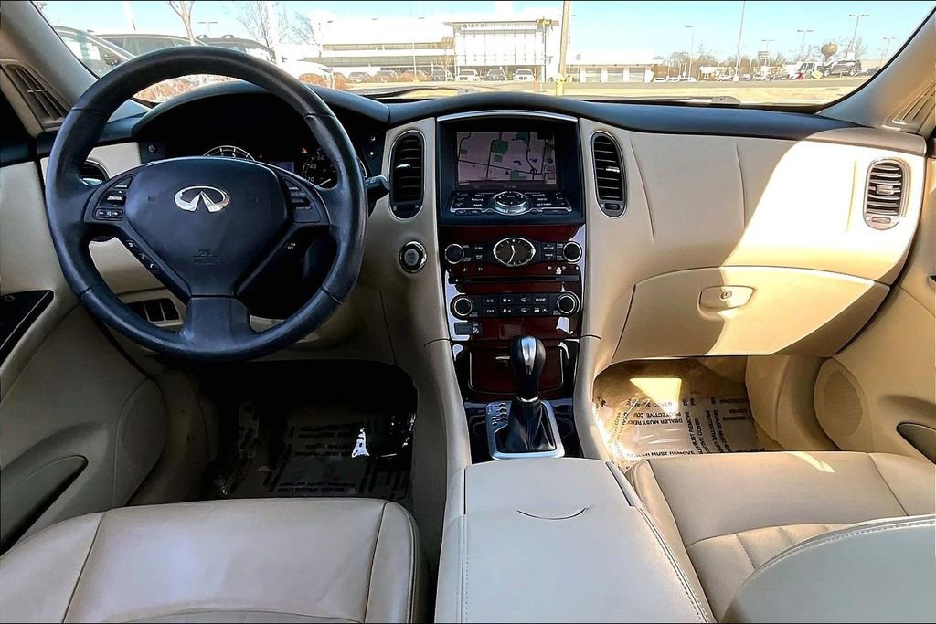 Certified 2017 INFINITI QX50 AWD w/ Premium Plus Package image 21