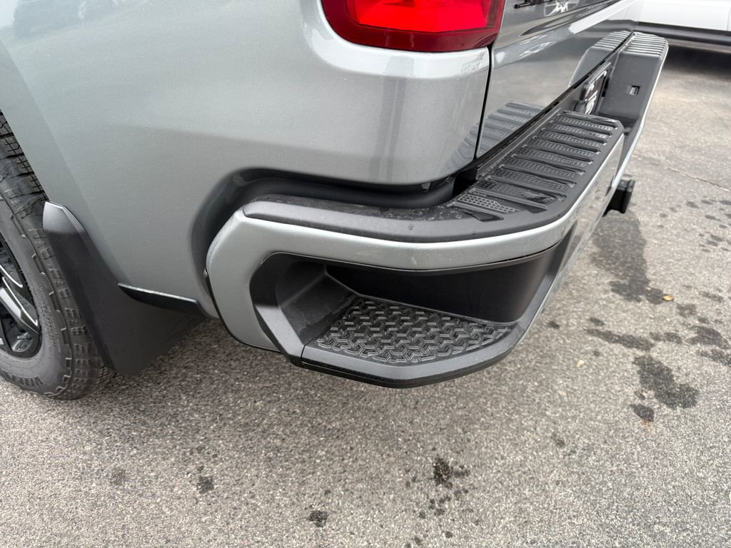 New 2026 Chevrolet Silverado 1500 RST w/ Dark Appearance Package image 9