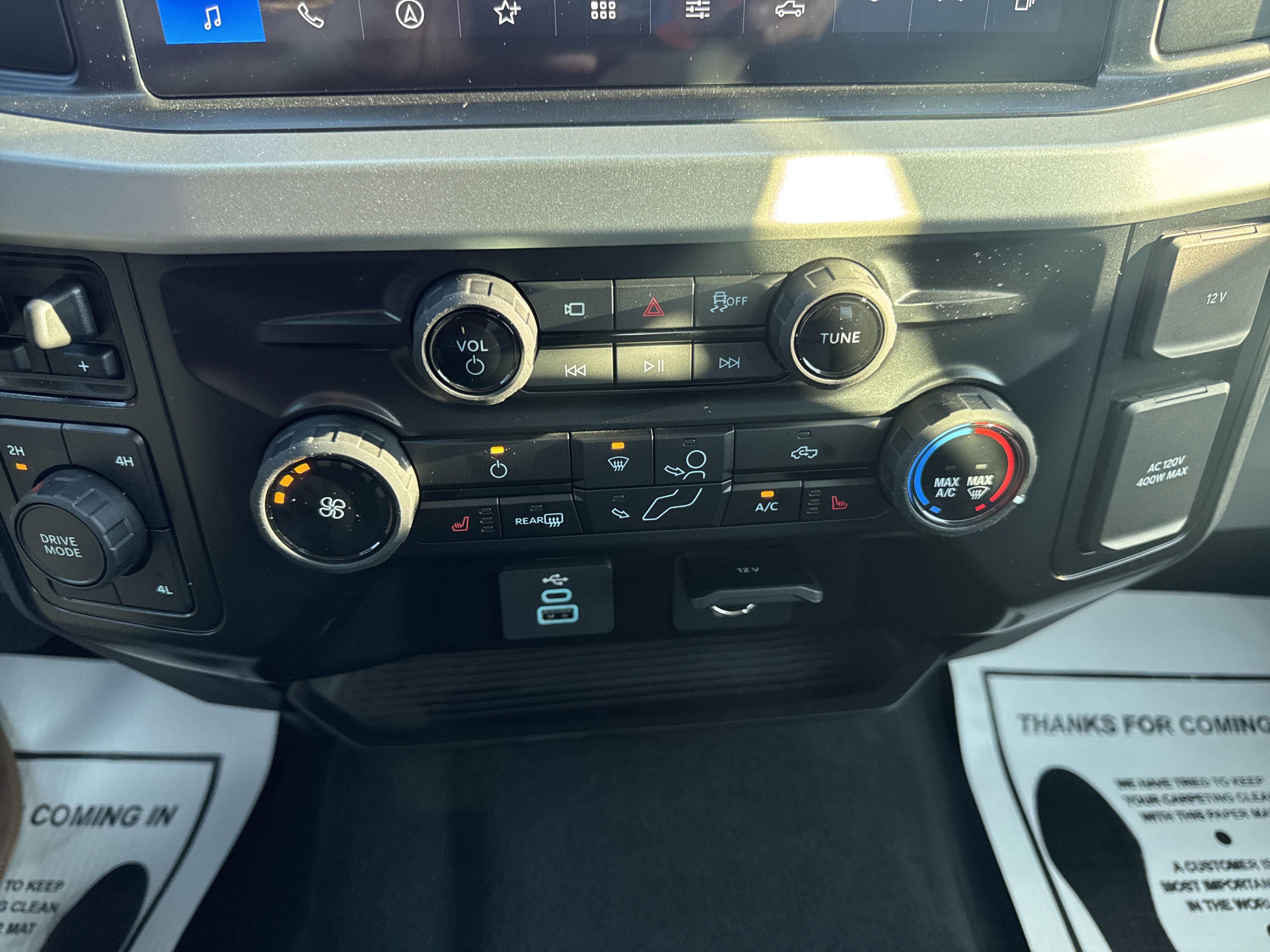 New 2025 Ford F350 XLT w/ Black Appearance Package image 21