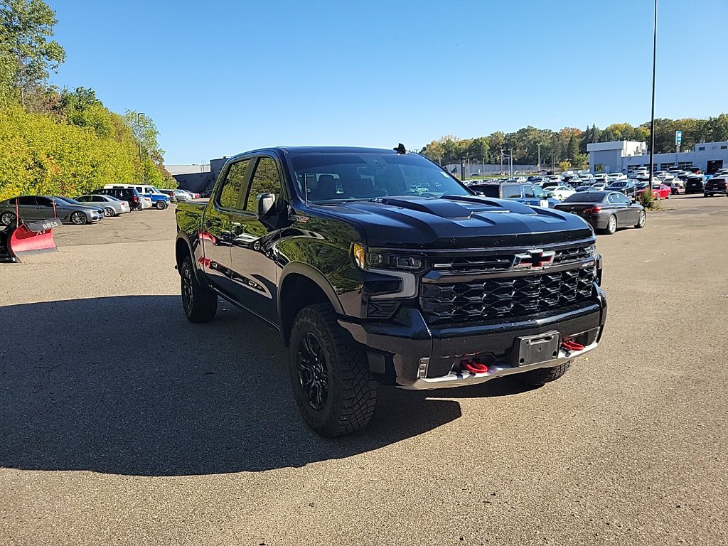 Used 2023 Chevrolet Silverado 1500 ZR2 AWD/4WD image 7