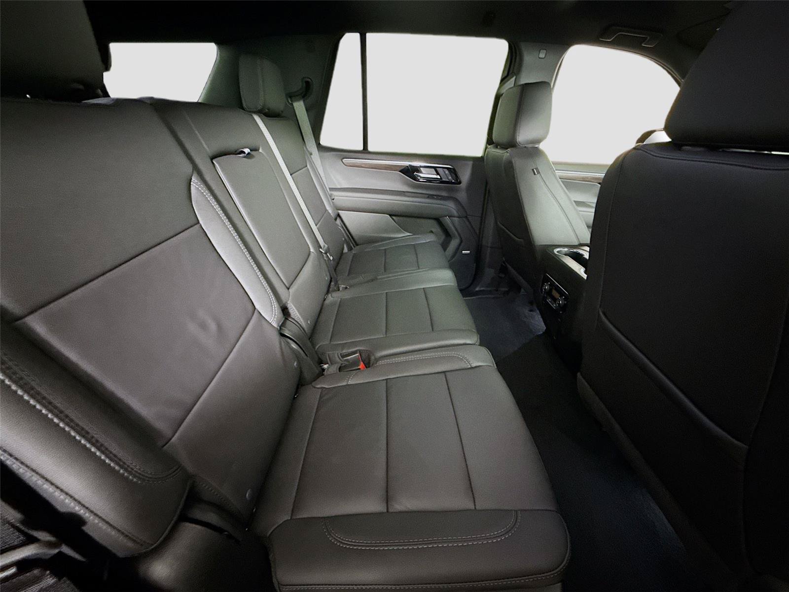 Used 2026 Chevrolet Tahoe LT w/ Comfort Package AWD/4WD image 22