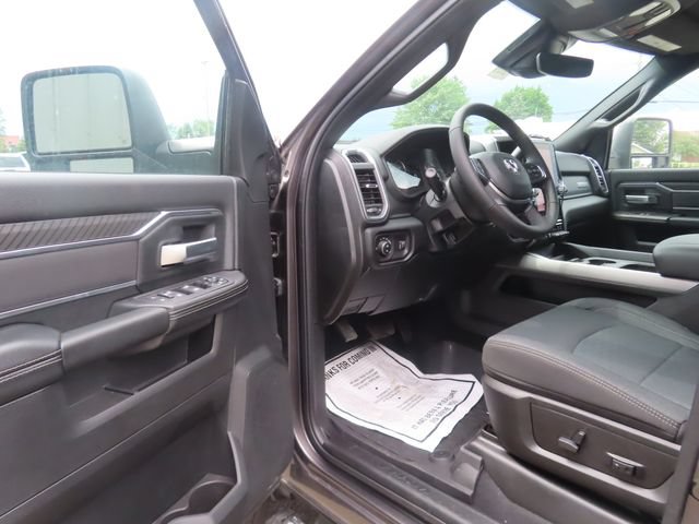 New 2026 RAM 3500 Big Horn AWD/4WD image 18