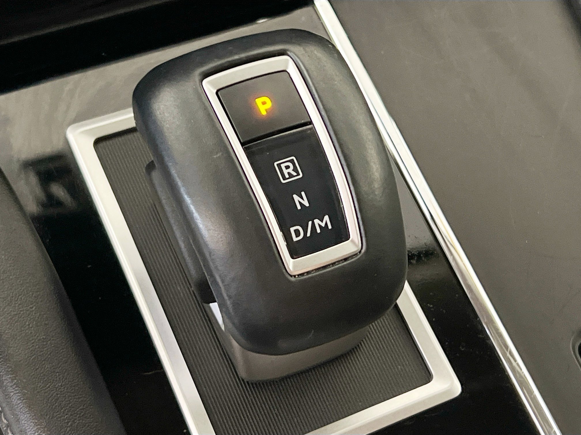 Used 2022 Mitsubishi Outlander SE image 25