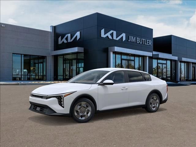 New 2026 Kia K4 LX image 3