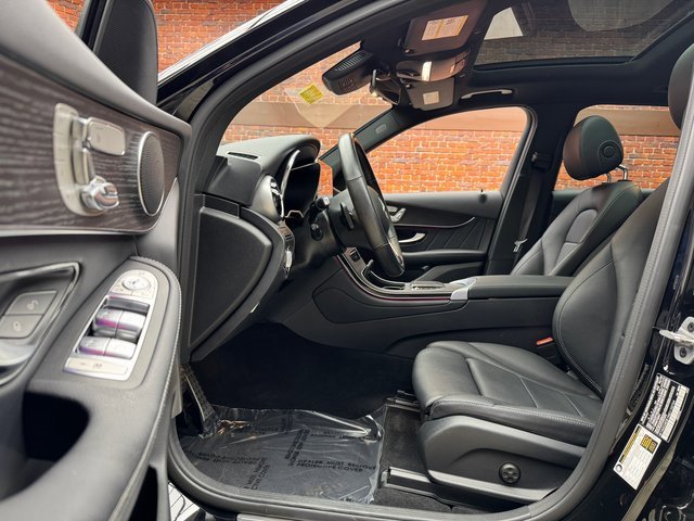 Certified 2022 Mercedes-Benz GLC 300 4MATIC image 23
