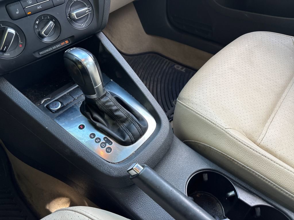 Used 2013 Volkswagen Jetta TDI FWD image 26