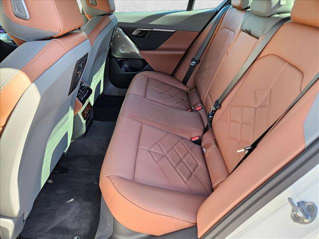 Used 2026 BMW i5 eDrive40 w/ M Sport Package RWD image 15