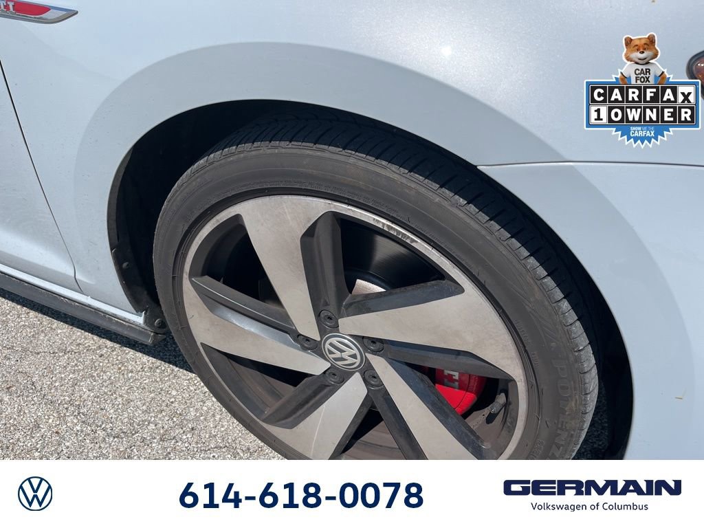 Used 2018 Volkswagen GTI SE FWD image 17