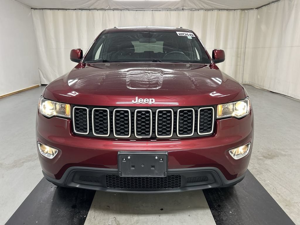 Used 2018 Jeep Grand Cherokee Laredo AWD/4WD image 3