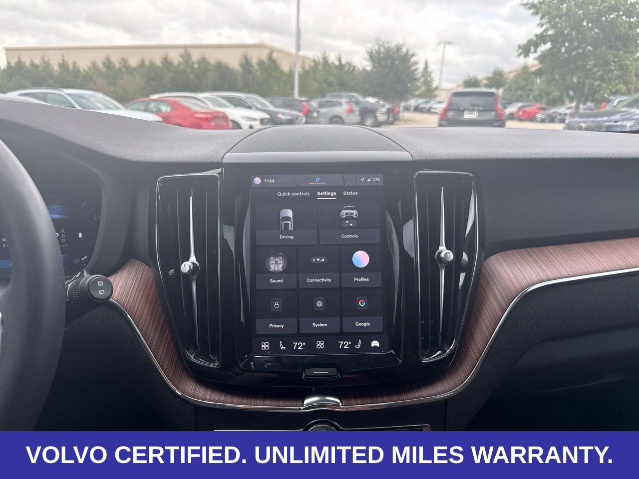 Certified 2024 Volvo XC60 B5 Plus w/ Protection Package Premier AWD/4WD image 35
