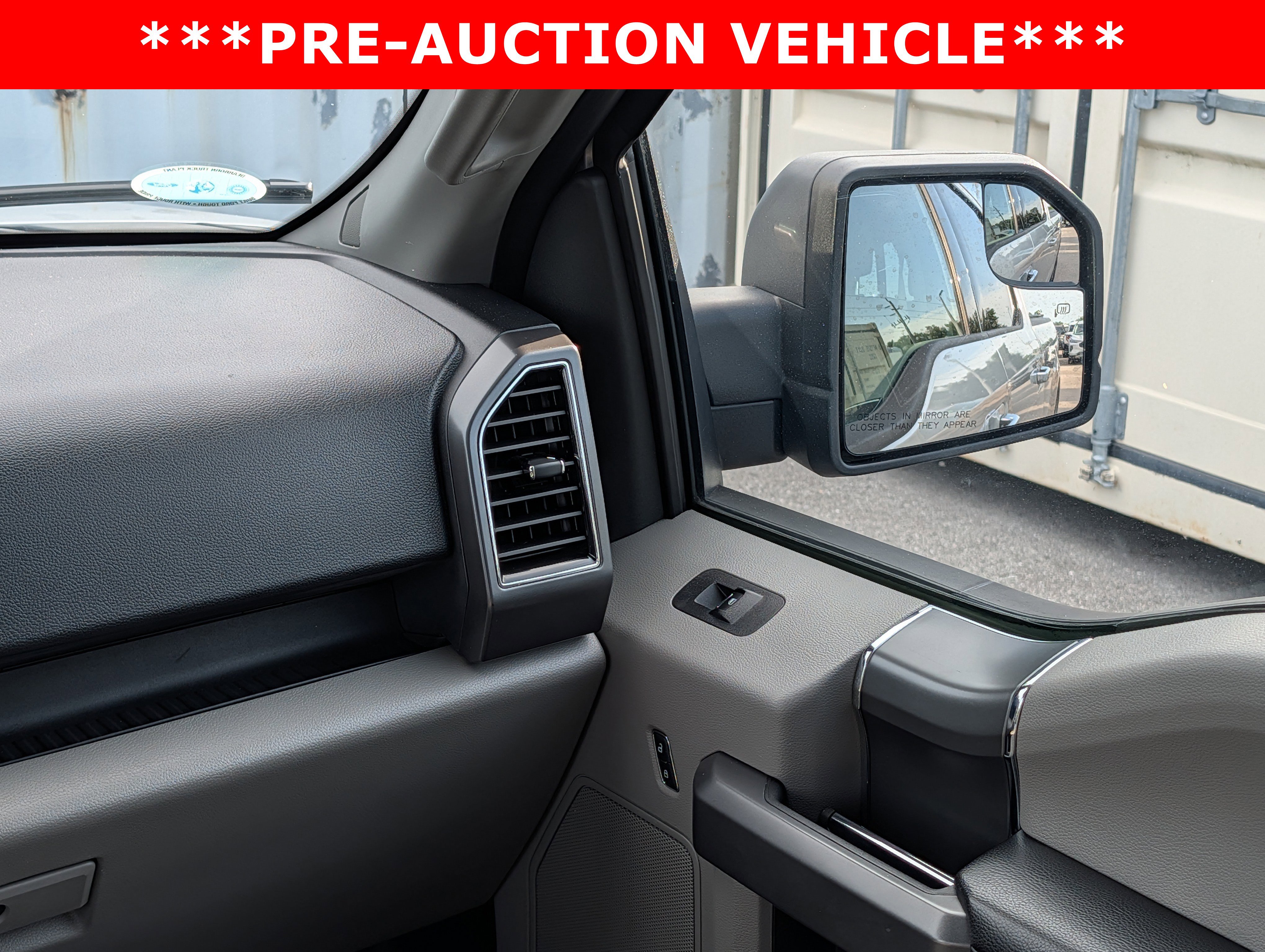 Used 2017 Ford F150 XLT w/ Equipment Group 302A Luxury AWD/4WD image 19