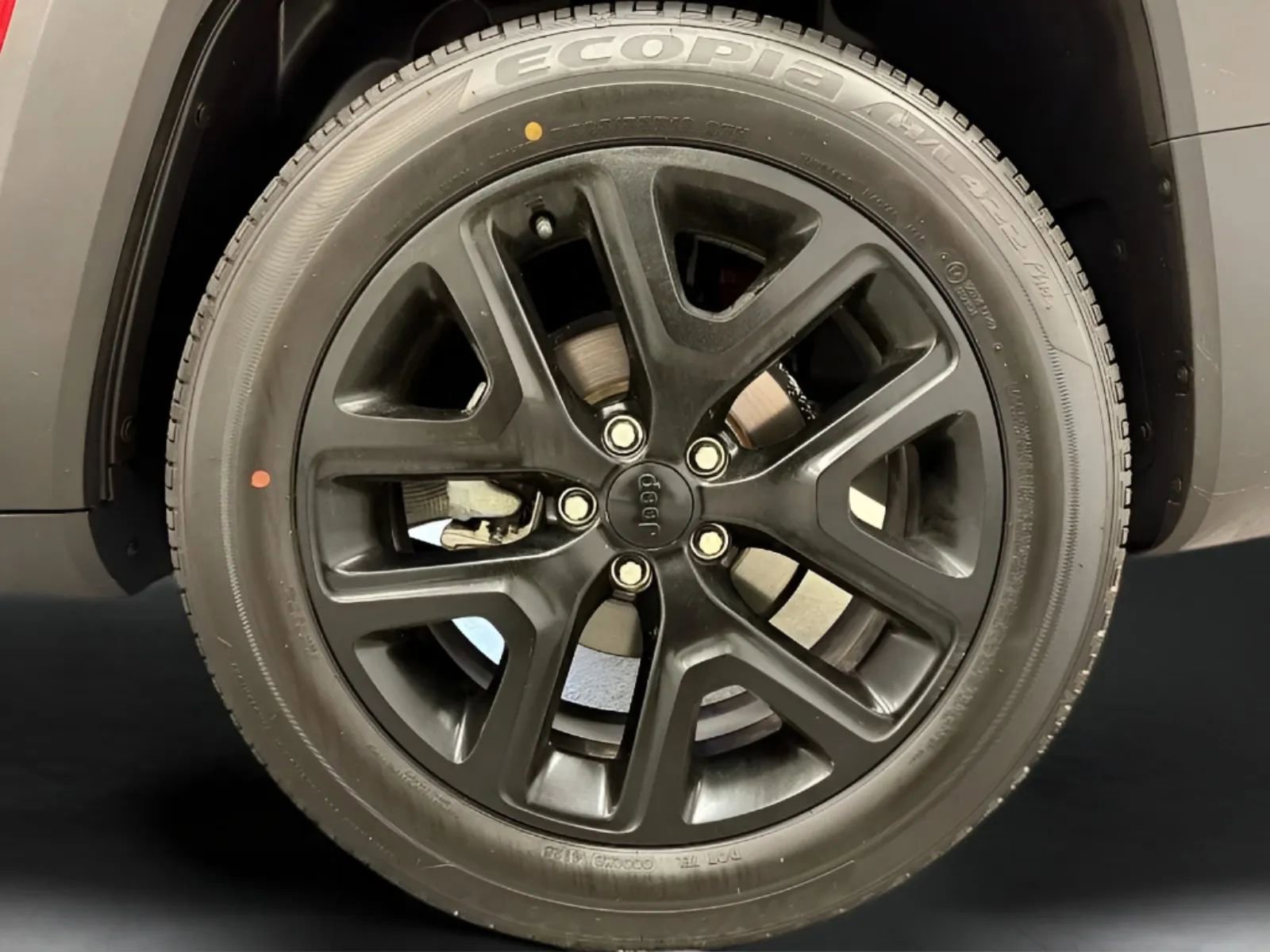 Used 2018 Jeep Renegade Altitude FWD image 26