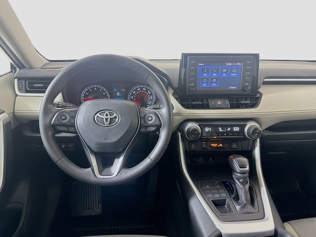 Used 2019 Toyota RAV4 XLE Premium image 23