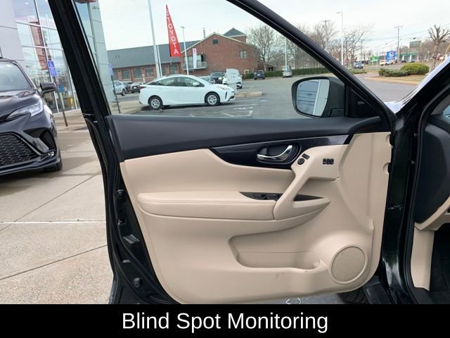 Used 2020 Nissan Rogue SL image 12