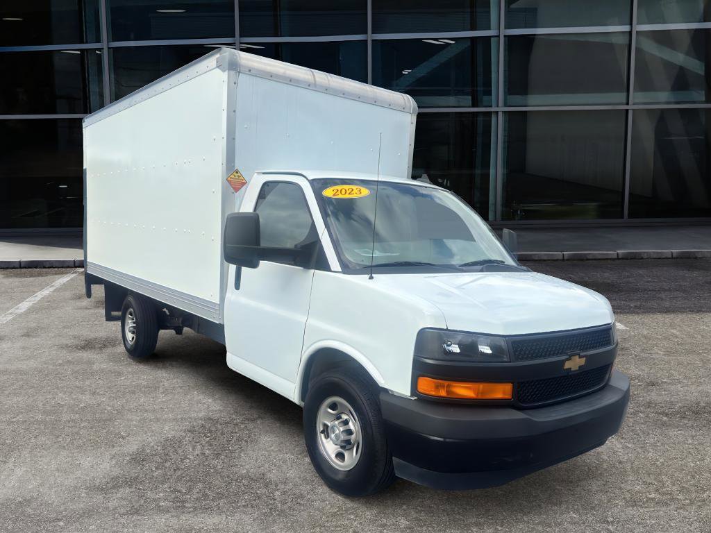 Used 2023 Chevrolet Express 3500 w/ Power Convenience Package image 3