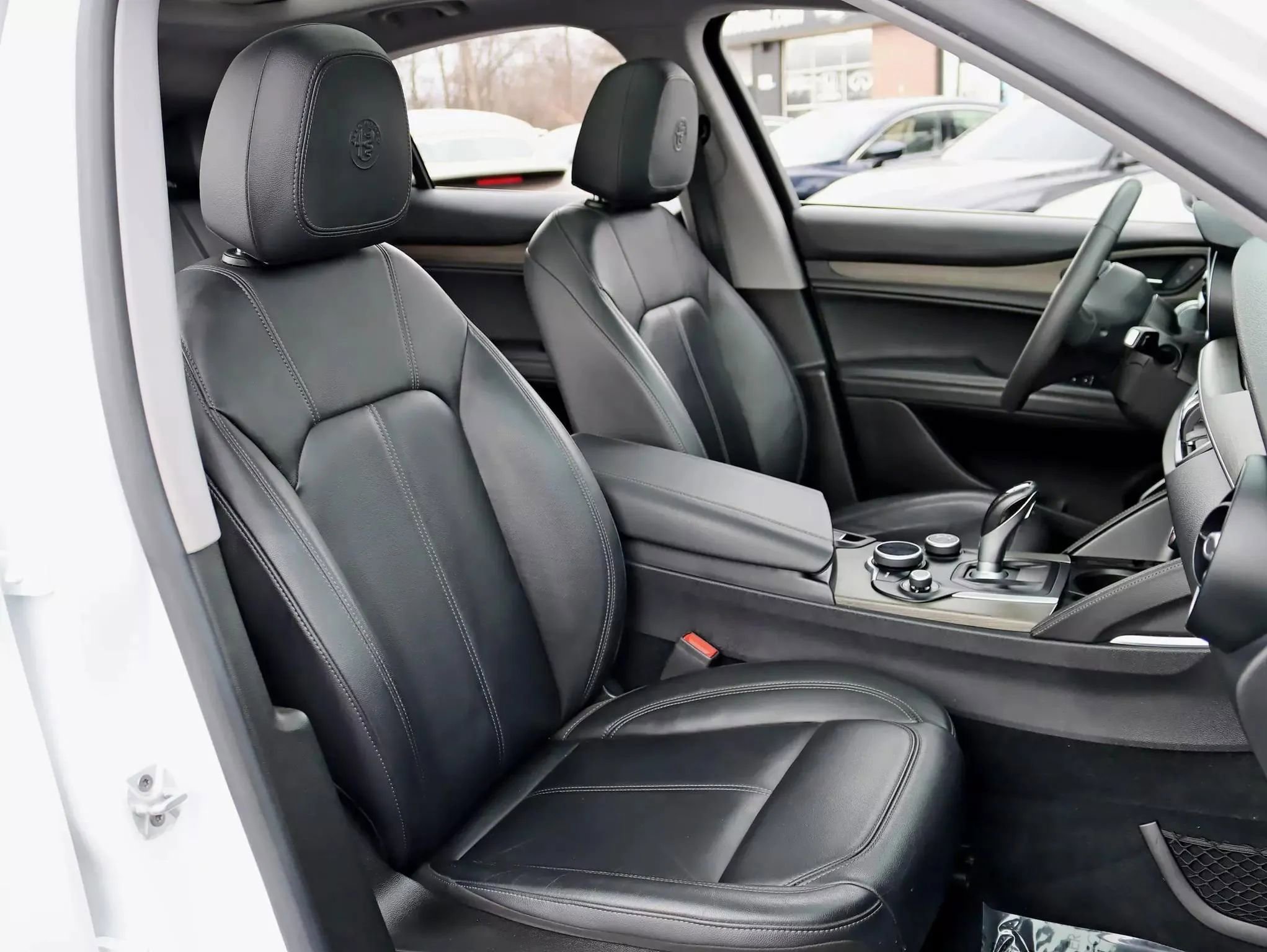 Used 2018 Alfa Romeo Stelvio Ti AWD/4WD image 17