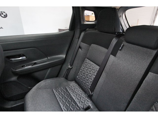 Used 2026 Nissan Kicks SV w/ SV Premium Package FWD image 11