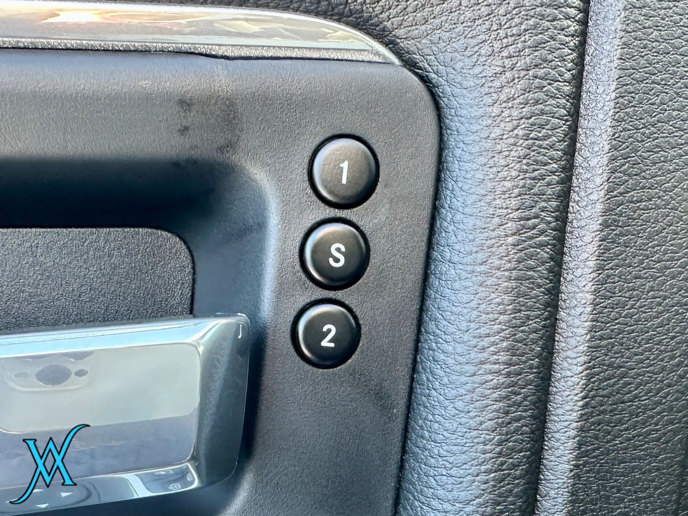 Used 2024 RAM 2500 Laramie AWD/4WD image 16