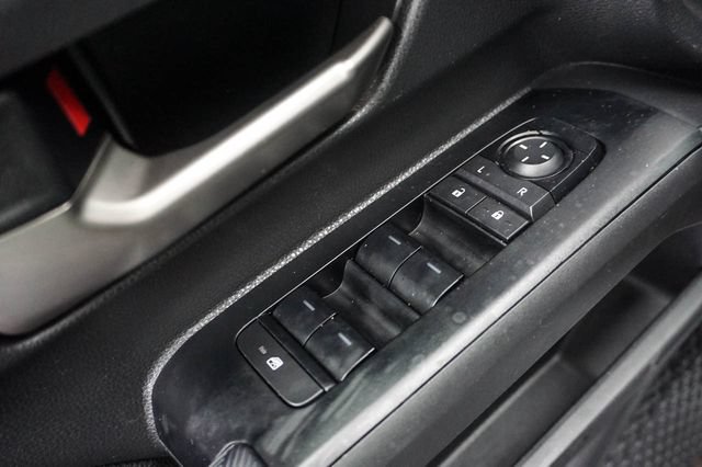 Used 2025 Toyota Tacoma TRD Sport AWD/4WD image 8