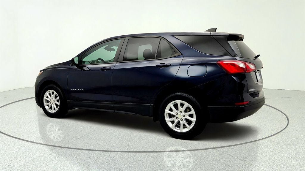 Used 2020 Chevrolet Equinox LS w/ LS Convenience Package FWD image 7