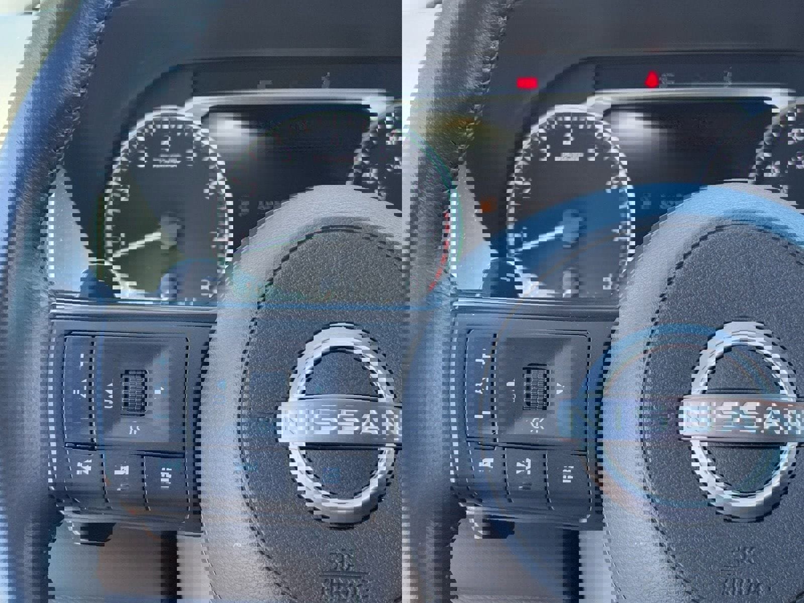 Certified 2025 Nissan Pathfinder SV image 19