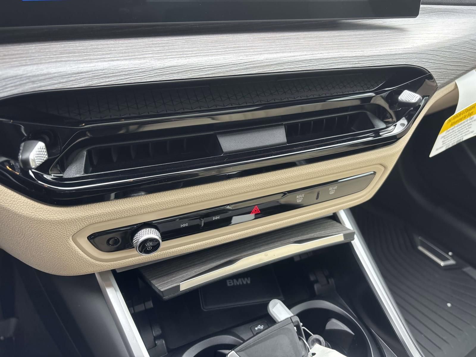 New 2026 BMW 330i xDrive Sedan w/ Premium Package image 21