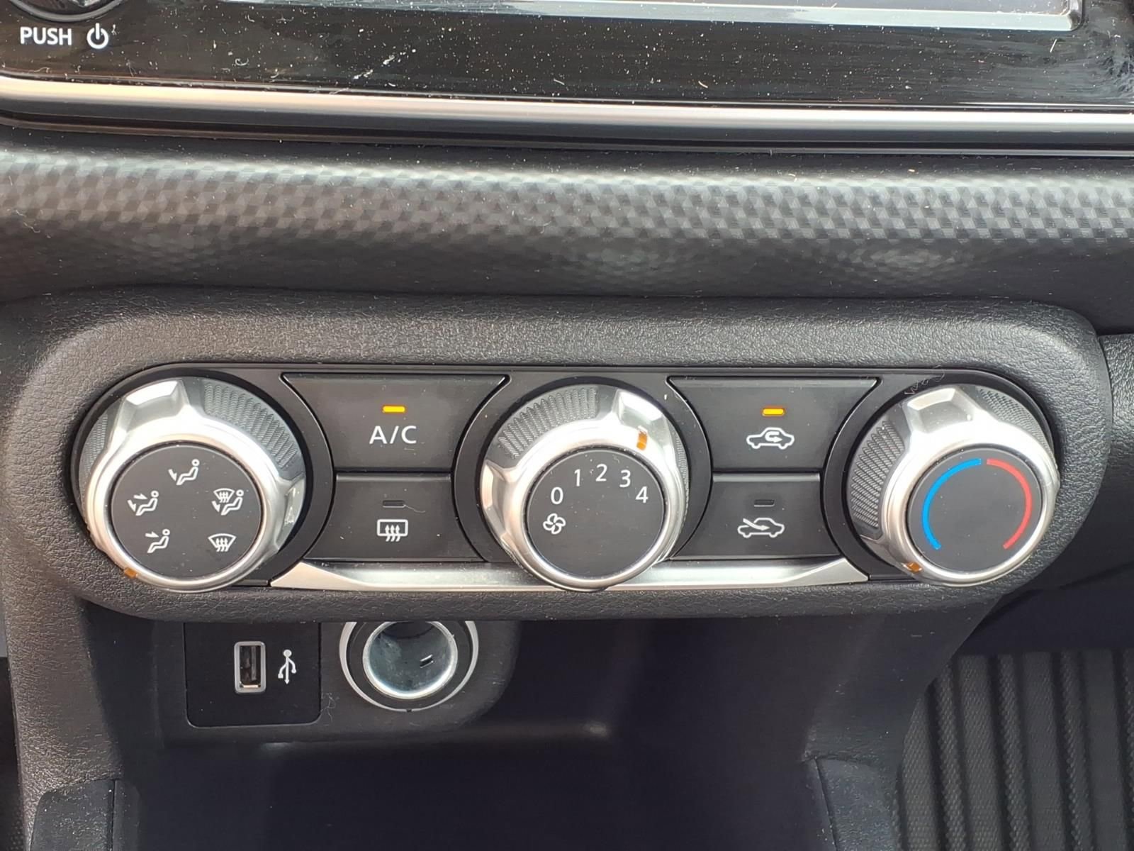 Used 2022 Nissan Kicks S FWD image 17