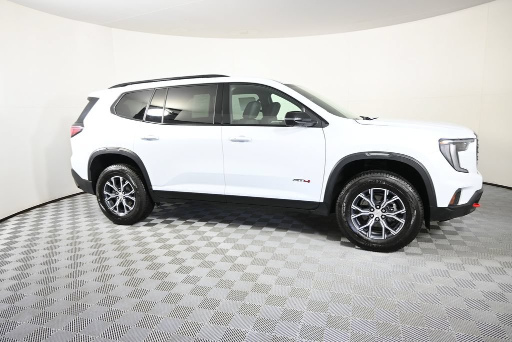 Used 2026 GMC Acadia AT4 w/ Luxury Package AWD/4WD image 8