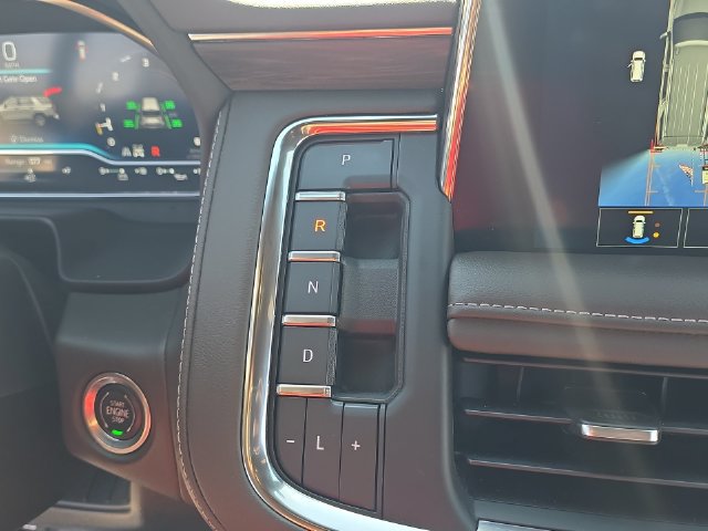 Used 2022 Chevrolet Tahoe LT w/ Luxury Package AWD/4WD image 27
